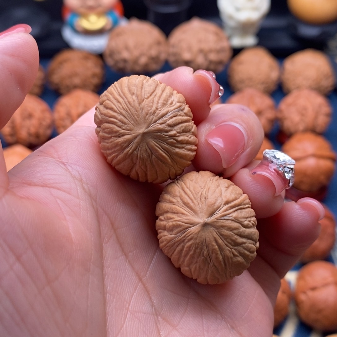 文玩核桃把件精品小手捻