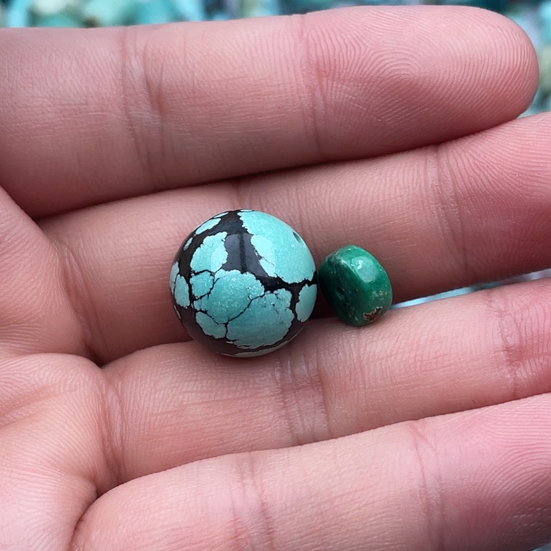 南红玛瑙未镶嵌珠宝奇石