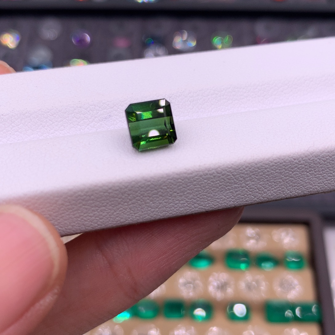 碧玺珠宝半成品未镶嵌