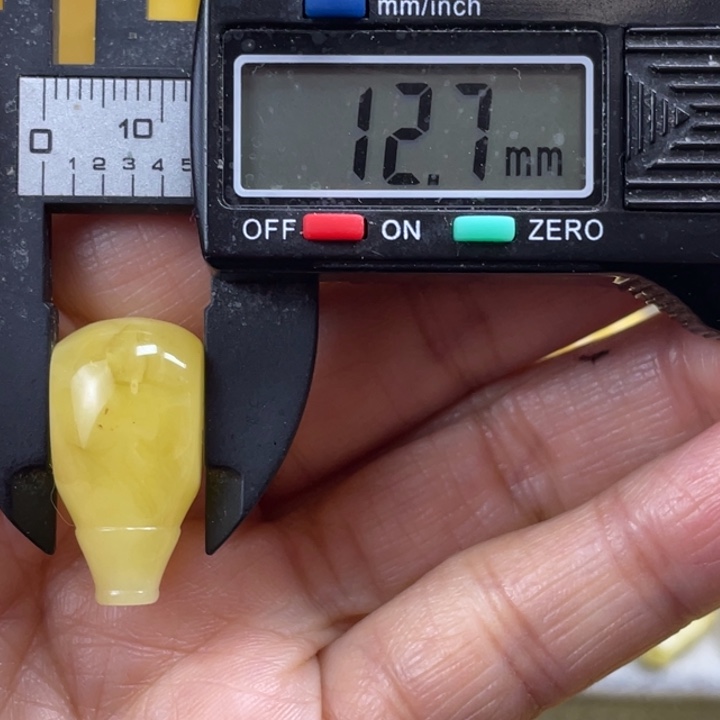 蜜蜡未镶嵌裸石49杂