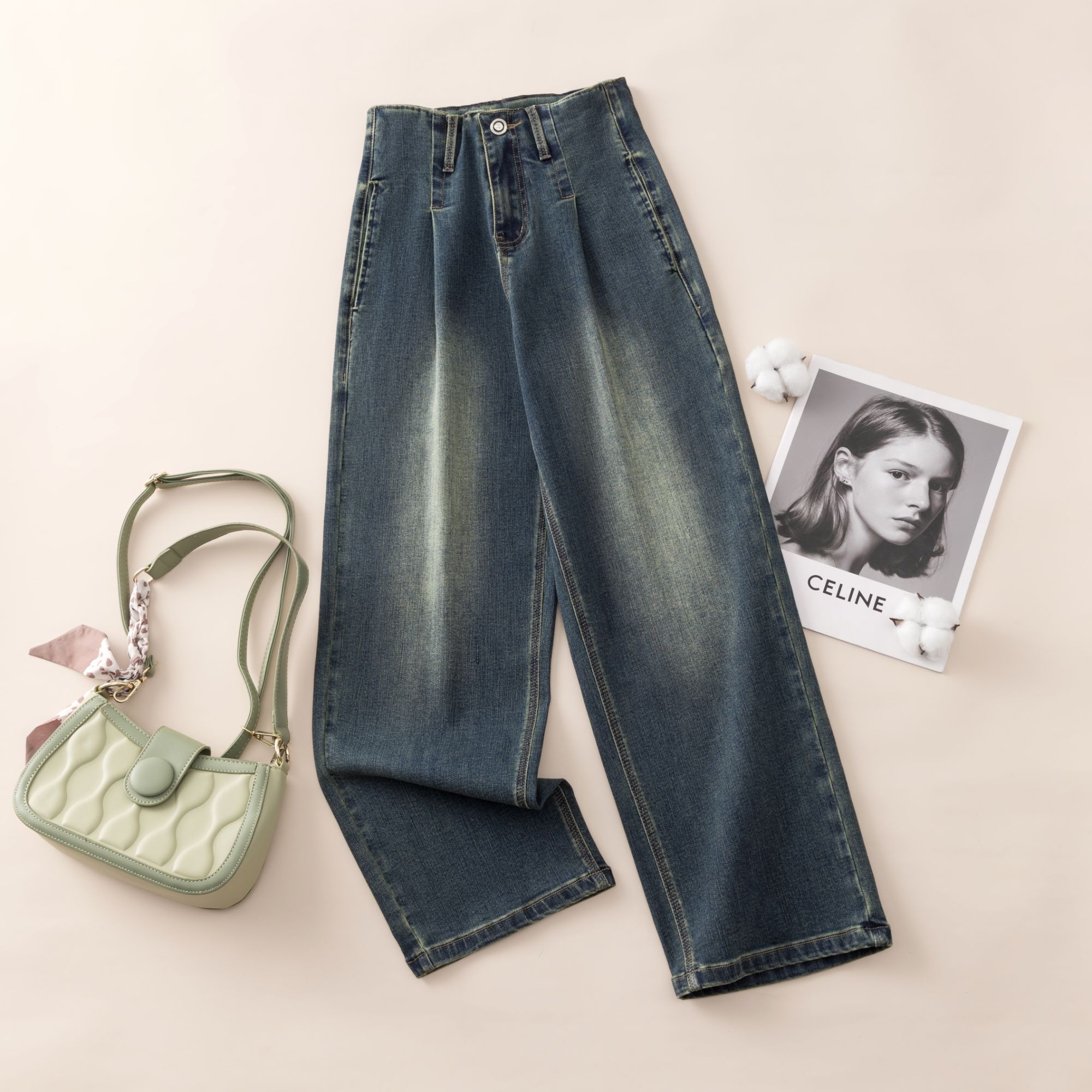 2025秋季新款加厚经典显瘦窄版直筒百搭时尚弹力女士直筒牛仔裤