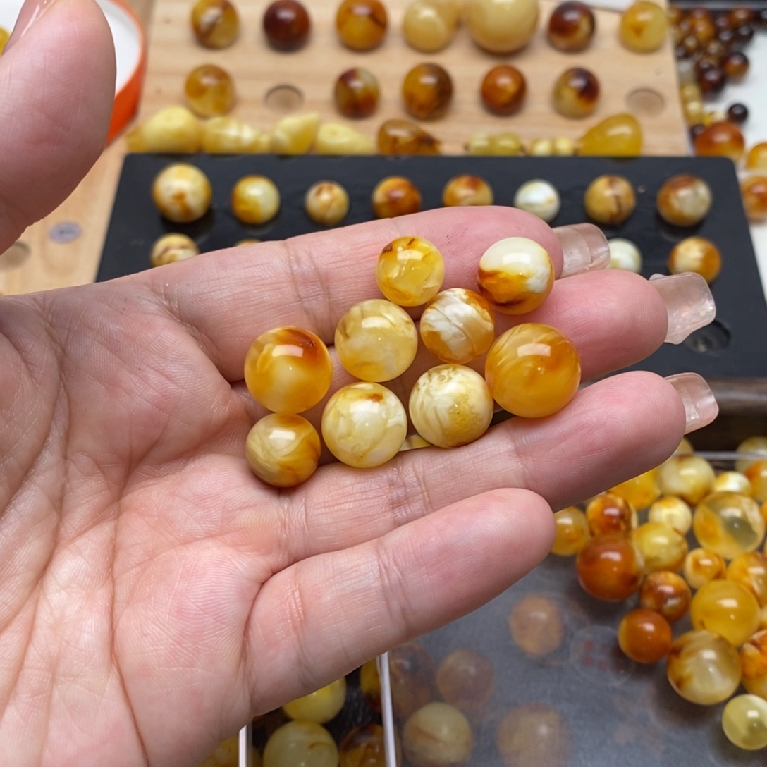 佳***店蜜蜡未镶嵌裸石蜜蜡