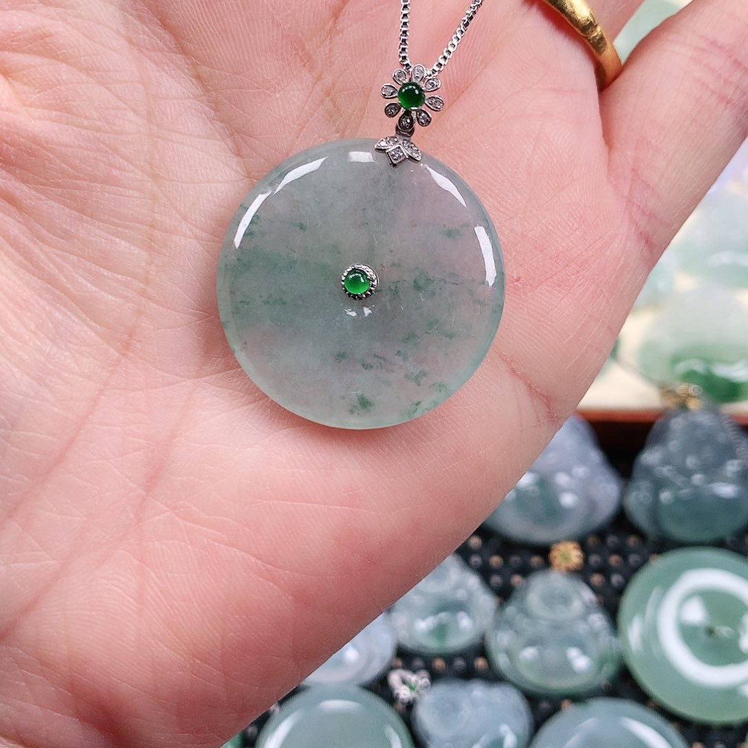 【闪购商品】翡翠吊坠(不含链)18K金镶嵌平安扣