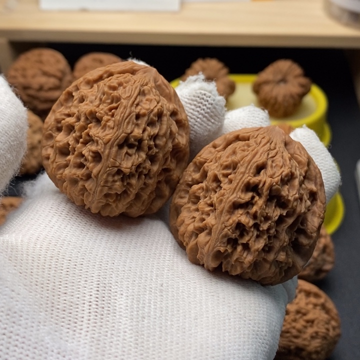 文玩核桃吊坠电*眼三角高炮毕业42尺0970