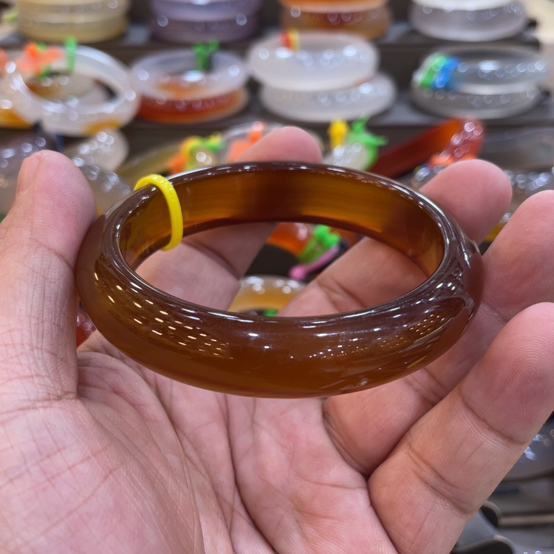 玛瑙/玉髓手镯未镶嵌