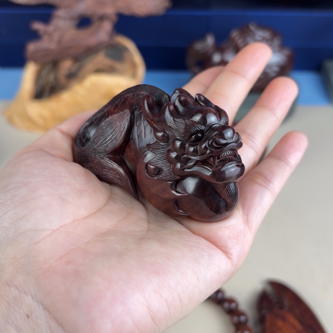 勒***风黄花梨/降香黄檀把件