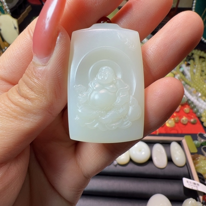 和田玉（白玉）颈饰未镶嵌23克米达吊坠