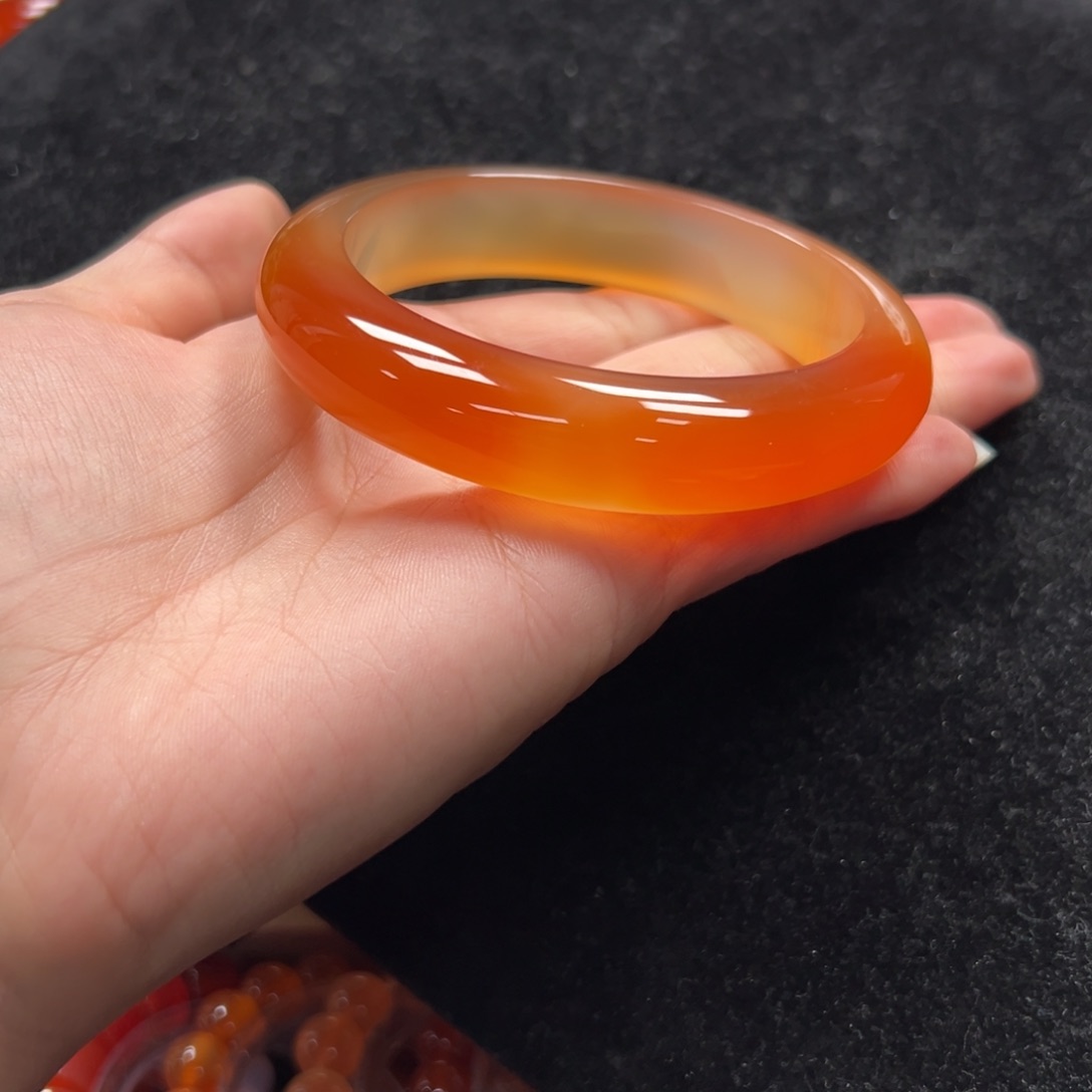 手镯玛瑙/玉髓未镶嵌