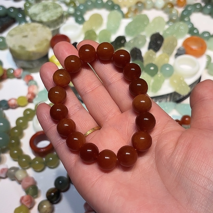 行***涯蛇纹石玉未镶嵌手串