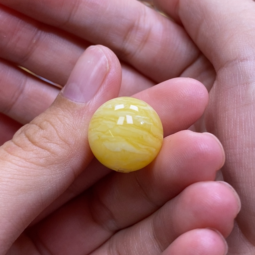 琥珀未镶嵌珠宝奇石屿****