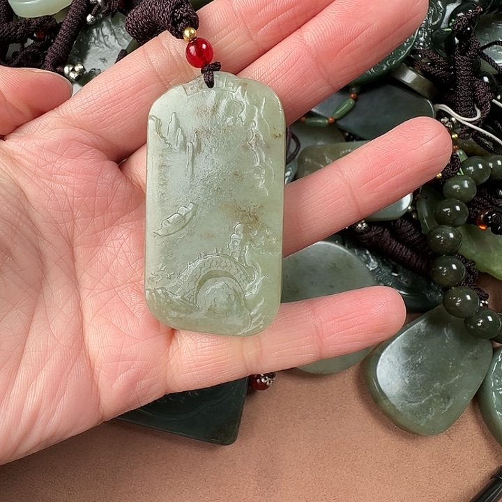 和田玉颈饰未镶嵌