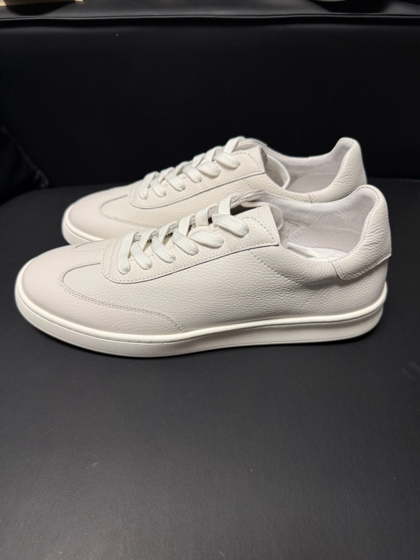 天花板头层牛皮小白鞋板鞋