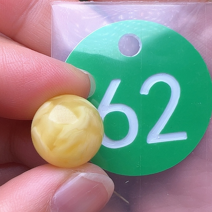 蜜蜡裸石未镶嵌博*13+m m