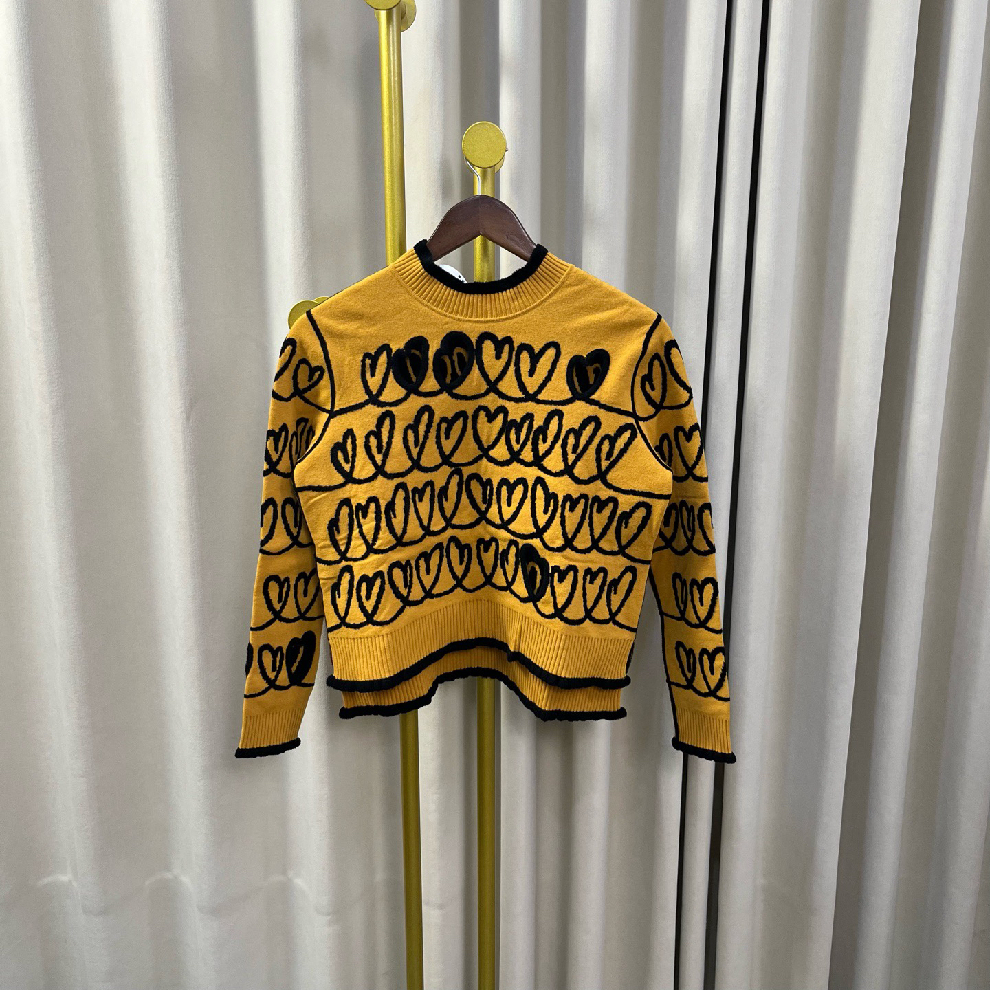 99新 FENDI/芬迪 黄色爱心毛衣 36码 