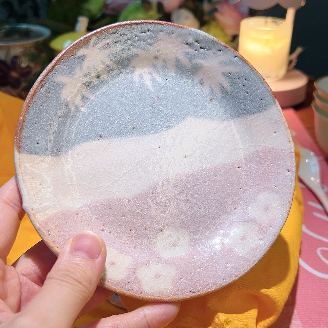 咖啡杯和茶杯是我们学校一块