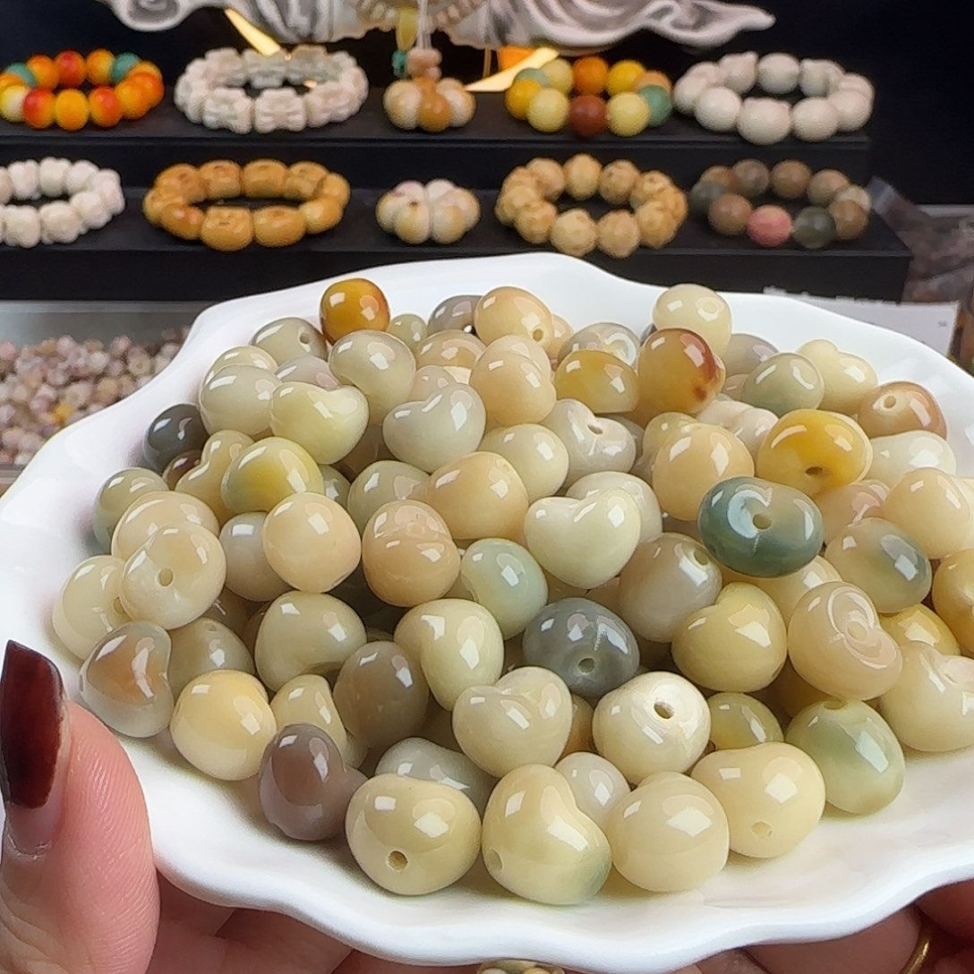 吊坠菩提根/象牙果卡13玉化萤火爱心100颗