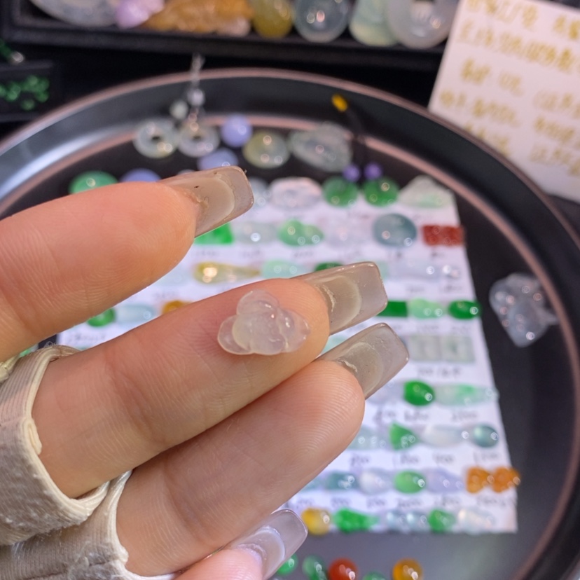 【闪购商品】翡翠挂件未镶嵌花