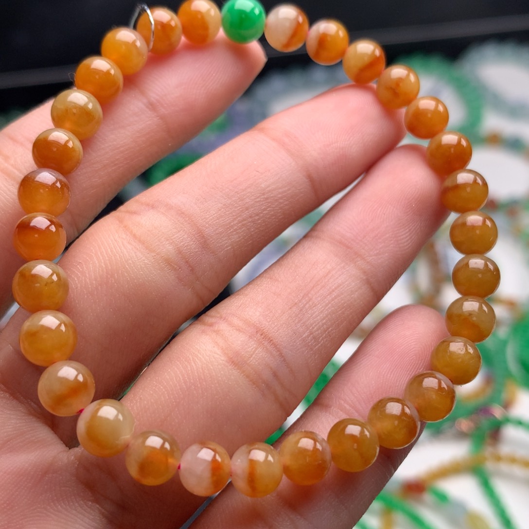 翡翠手镯未镶嵌卡