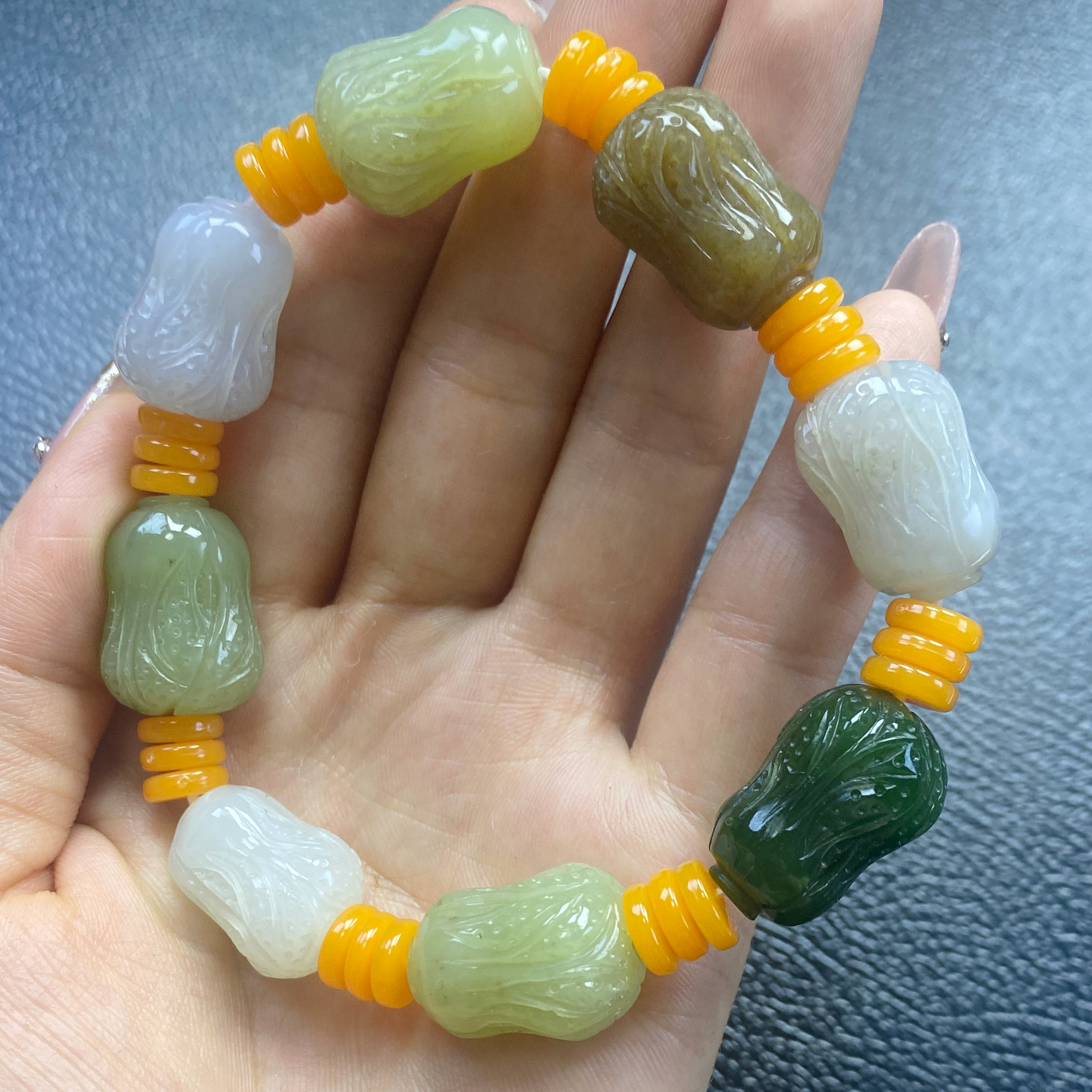 （小小臻选）和田玉白菜八方来财精品手串（多样性发其一）