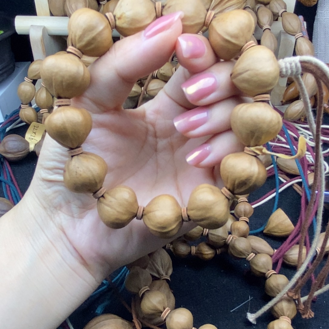 存***在手串/手链橄榄核1918三花蒜头13颗