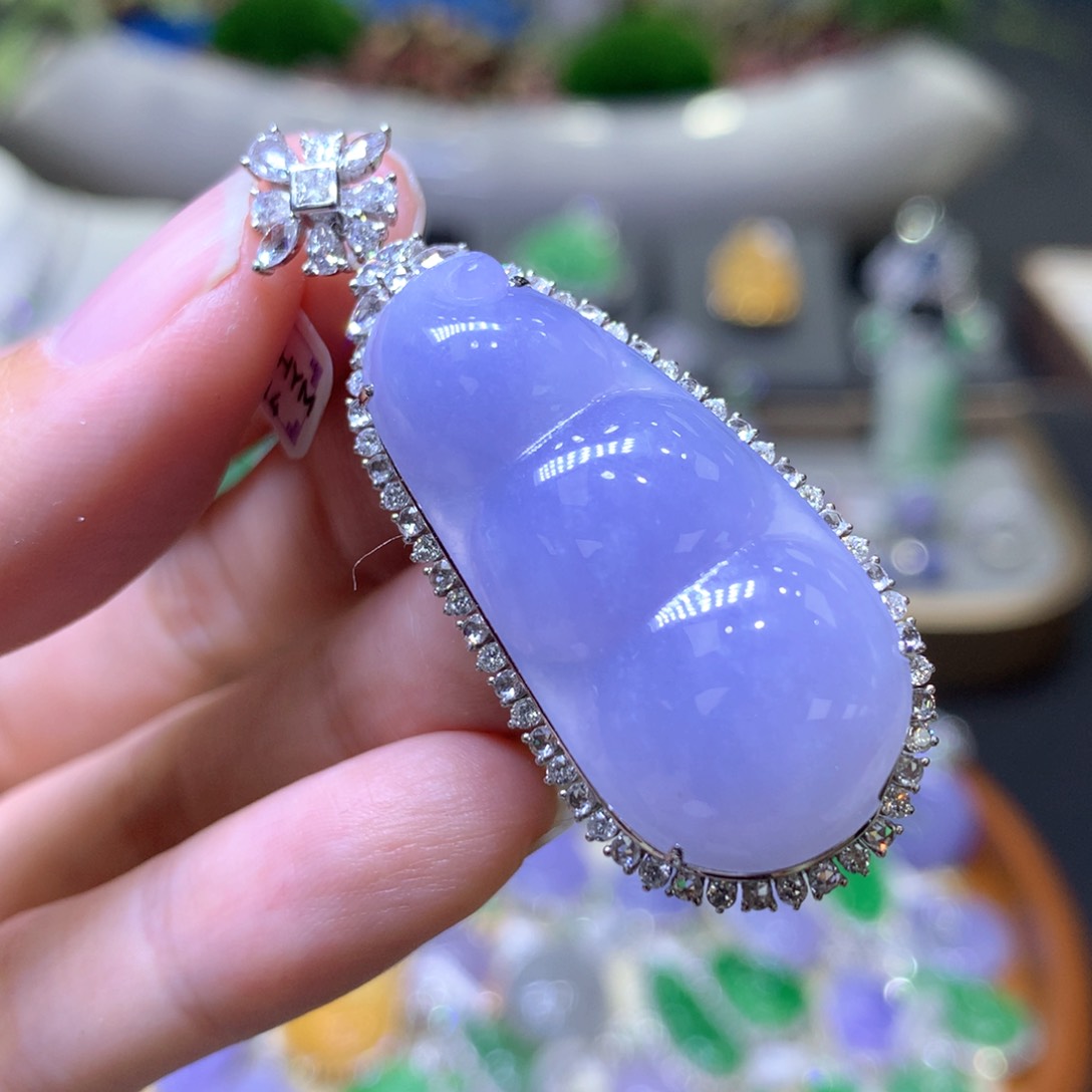 【闪购商品】翡翠颈饰18K金镶嵌翡翠吊坠项链