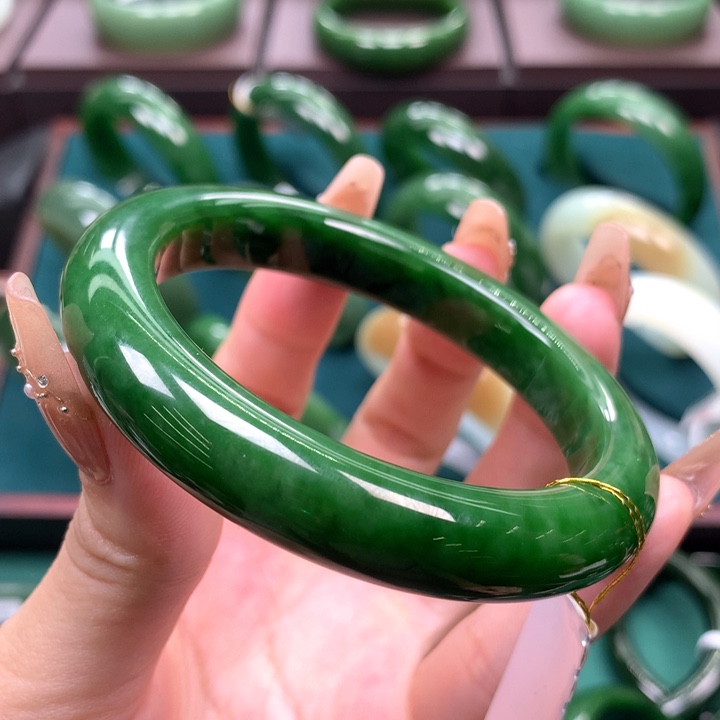 未镶嵌手镯和田玉（碧玉）5758