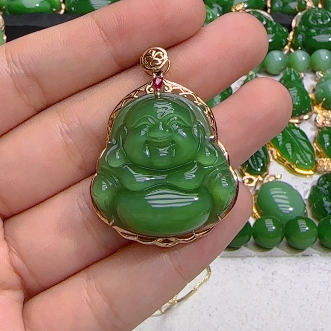 和田玉（碧玉）18K金镶嵌颈饰