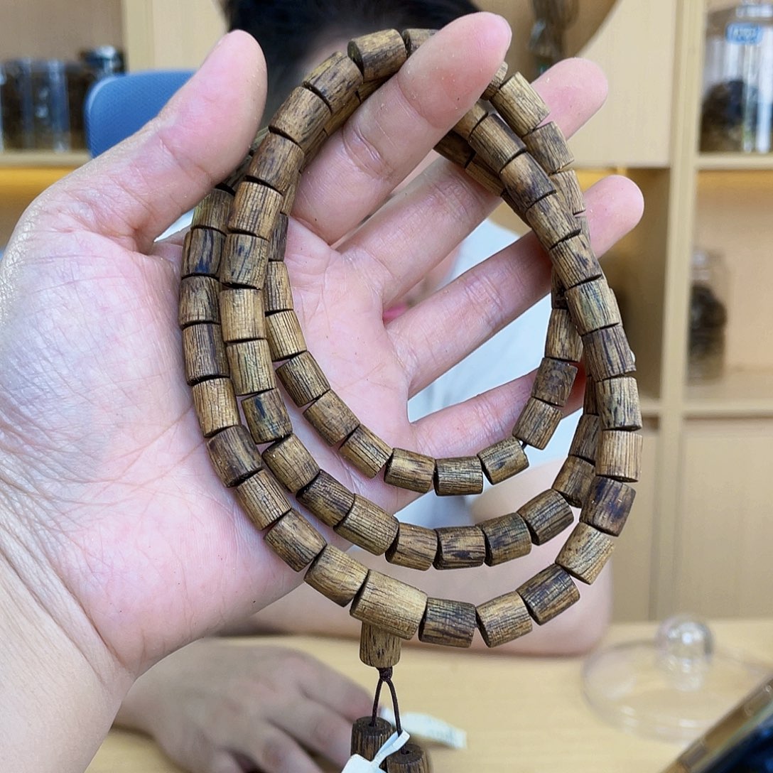 沉香碎屑沉香棋楠香王1号桶珠长串0.8/28克多样性发一