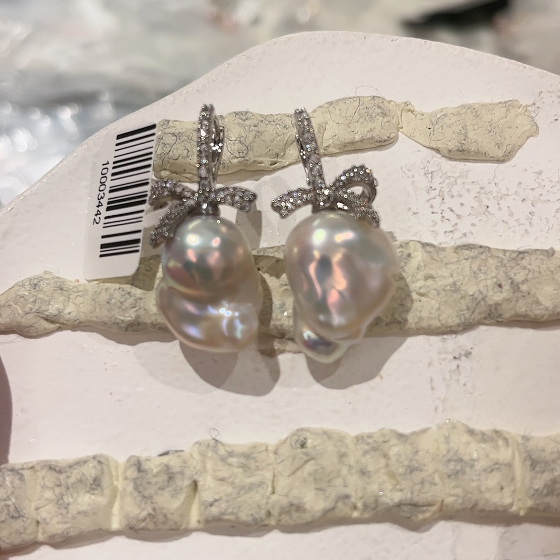 淡水珍珠耳饰合金