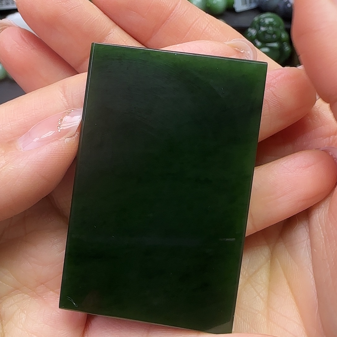 暴***明和田玉未镶嵌珠宝奇石