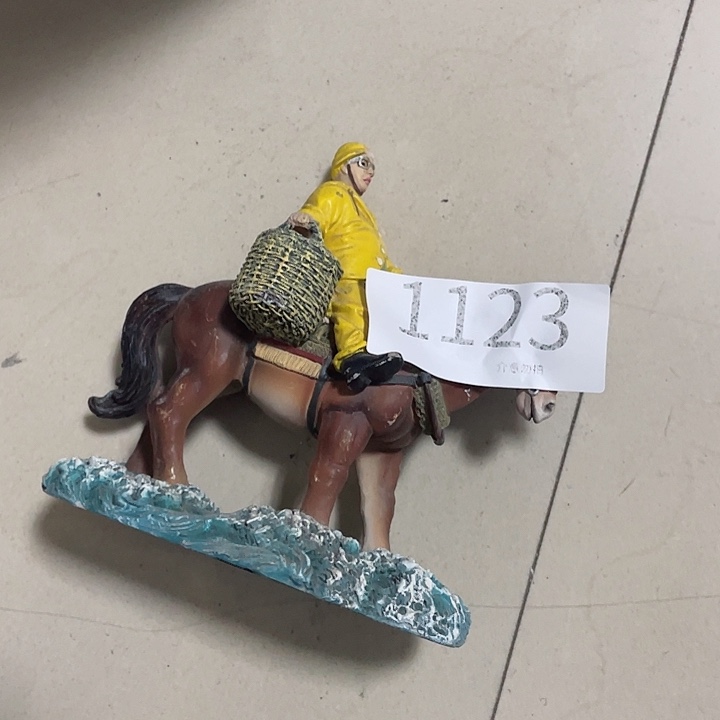 摆件一****田孤品老货微瑕瓷