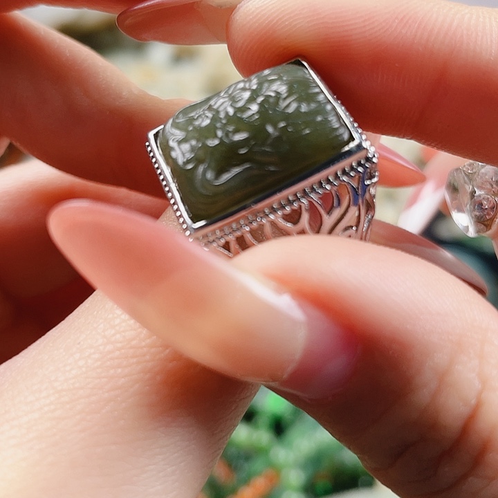 未镶嵌和田玉挂件