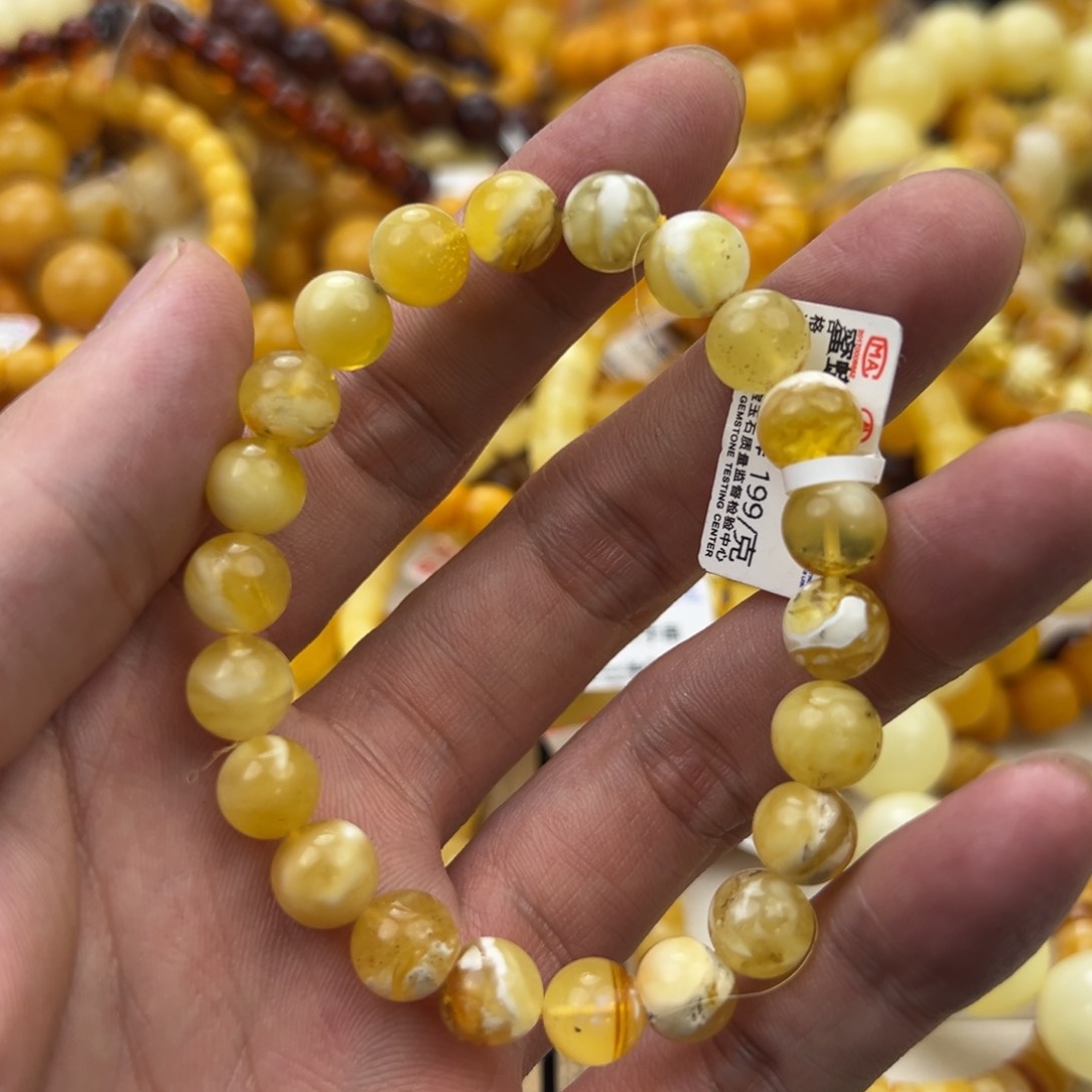 琥珀珠宝奇石未镶嵌