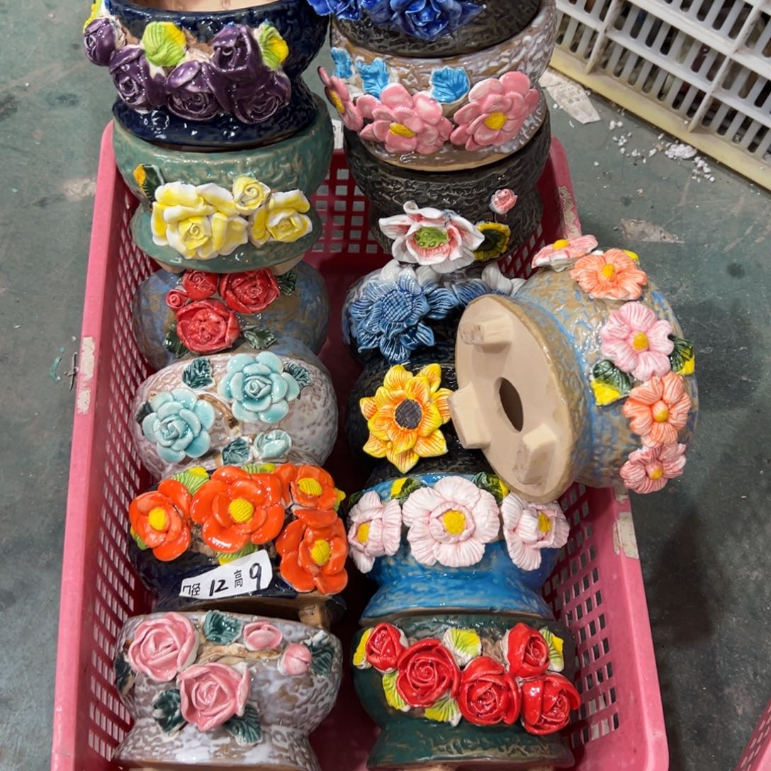 1399 花盆，拍满20发货，退款拉黑