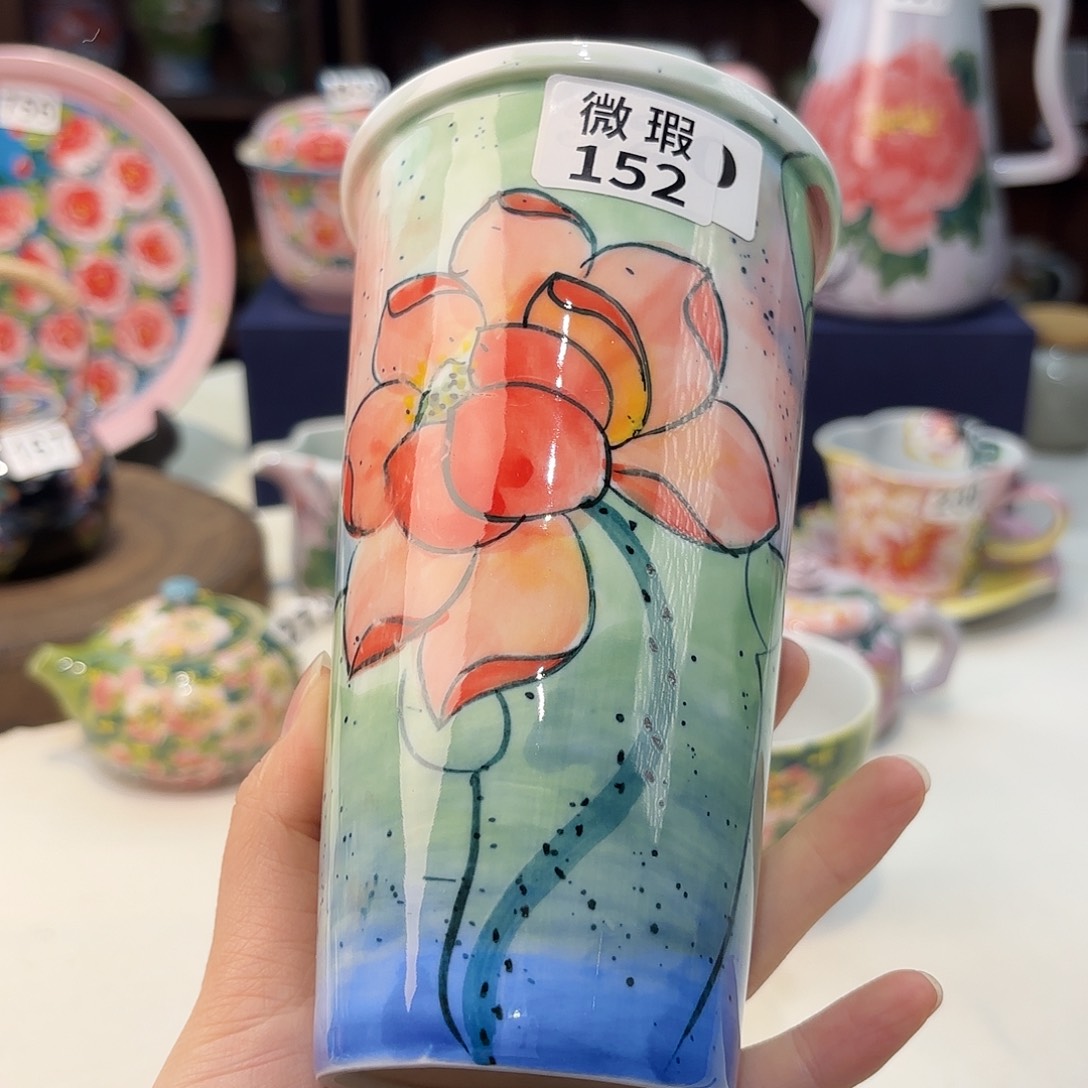 瓷片兔兔的小可爱太可爱