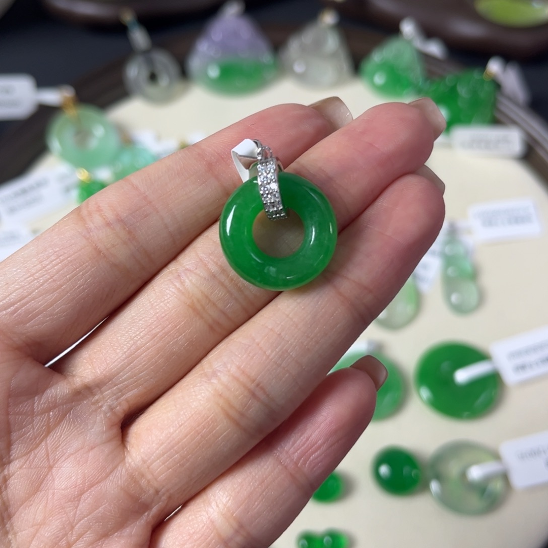 萍***g甜甜圈直播编号Y6620