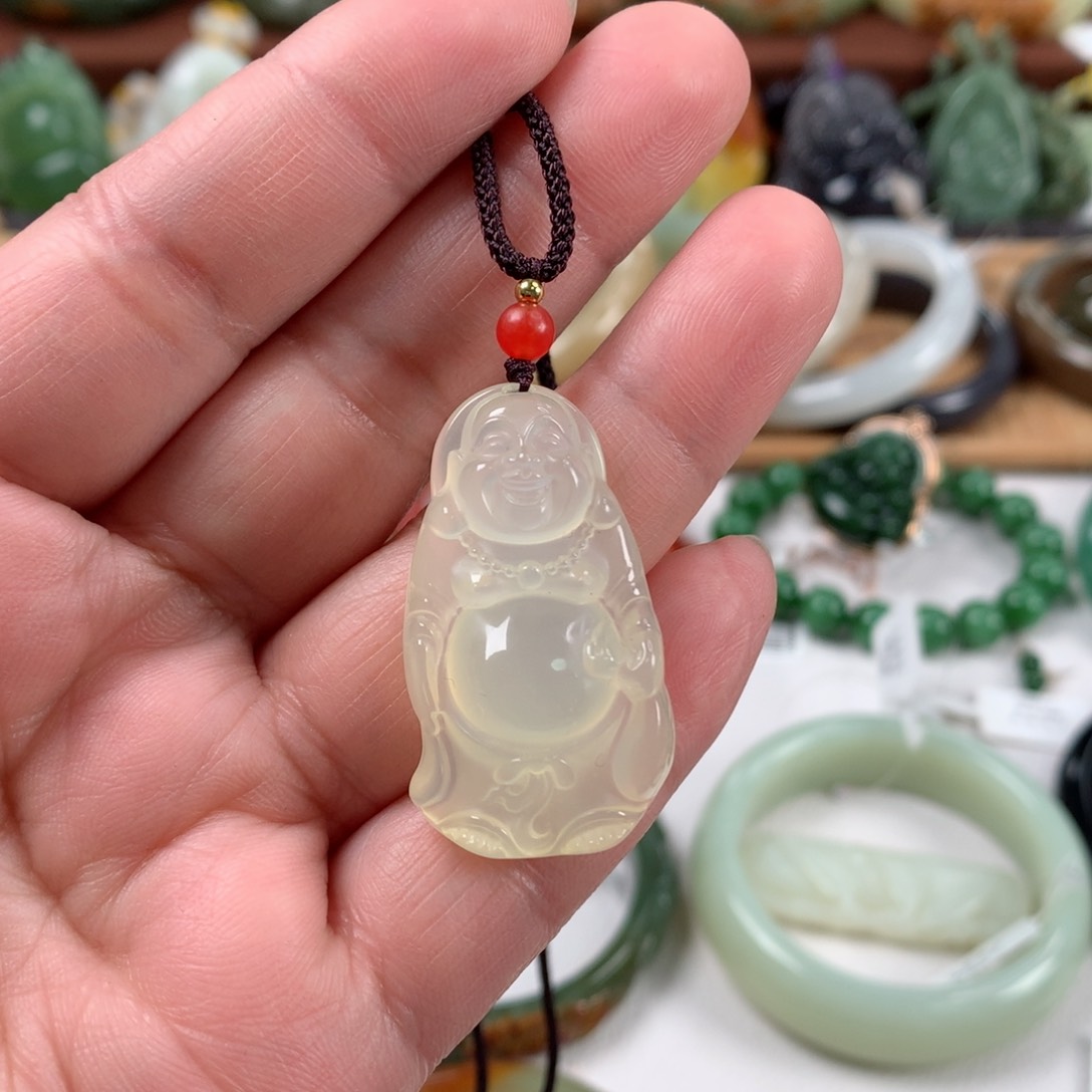 岫玉颈饰未镶嵌吊坠