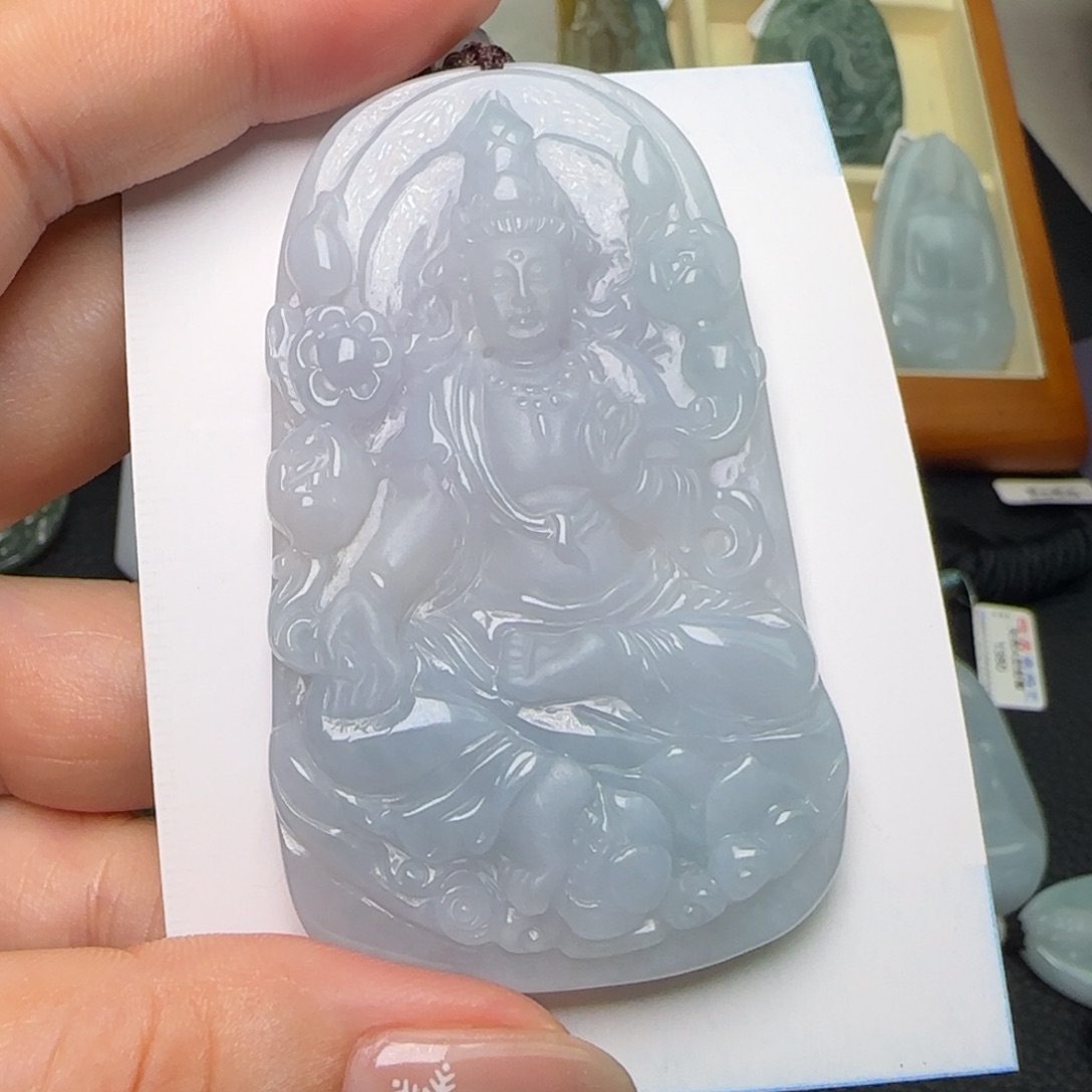 翡翠未镶嵌颈饰  