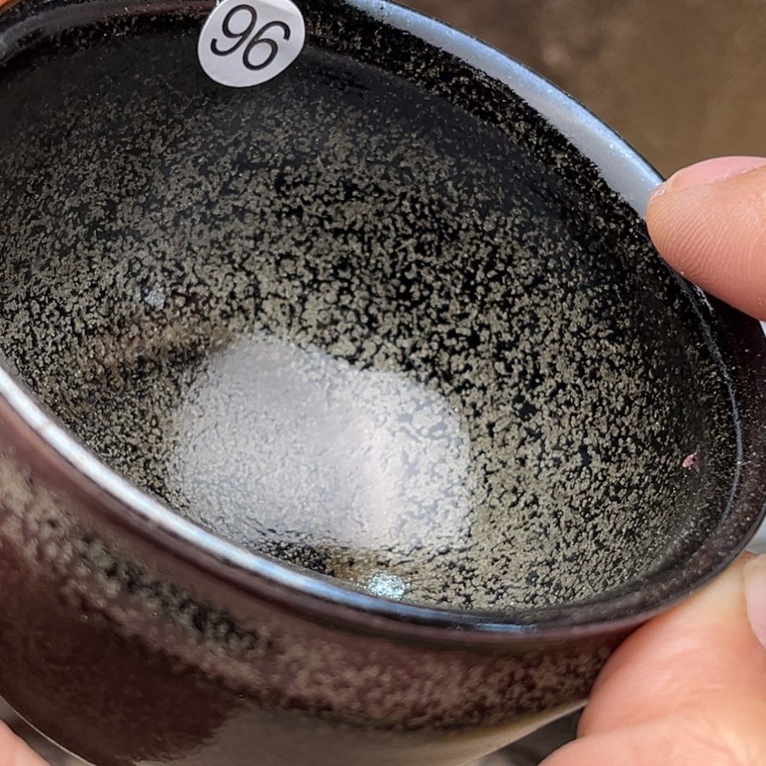 茶盏义兴龙窑坚持真柴烧
