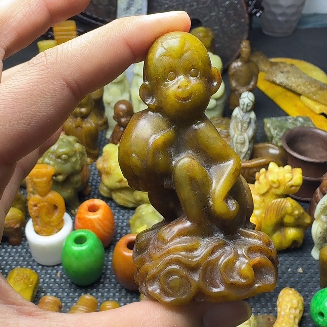 白玉菩提吊坠。。。