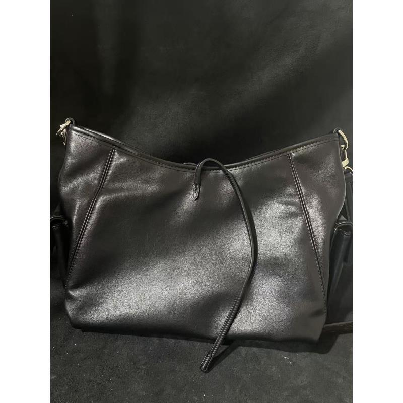 LQ-WITH-QUEEN真皮女包腋下饺子大黑色 0240