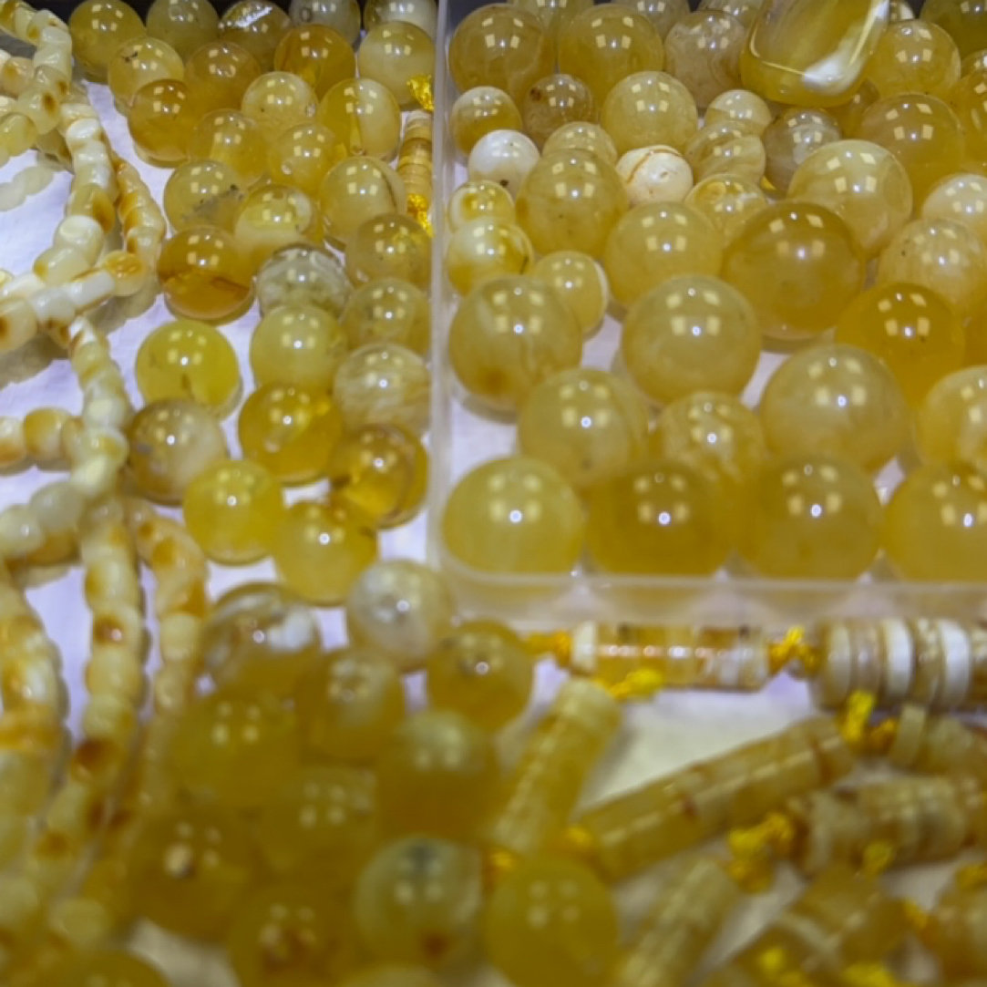 琥珀蜜蜡单珠随机发一颗 已打孔