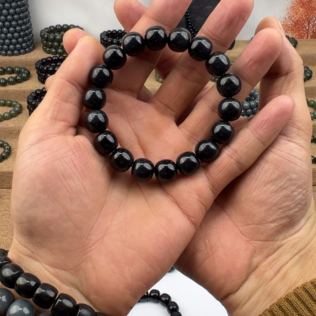 颈饰未镶嵌和田玉（墨玉）5代精工12老型墨玉95墨手串