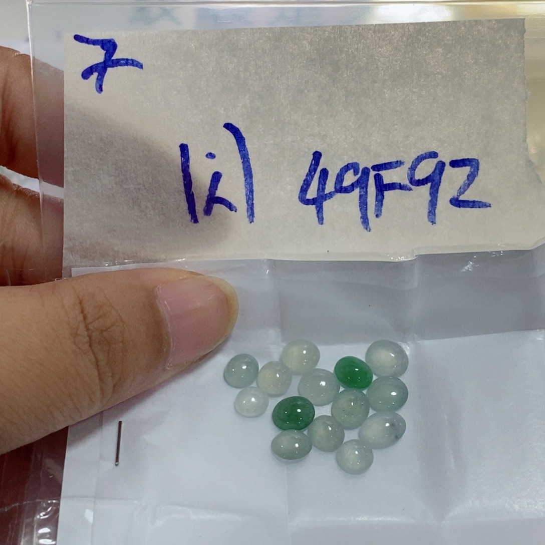 未镶嵌定制翡翠我