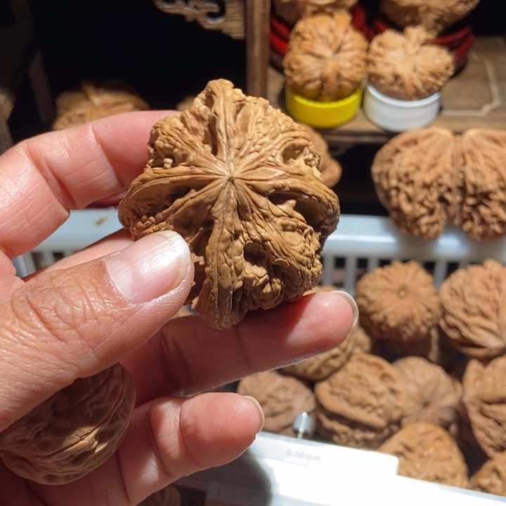 刚***好核桃将军榜四棱尺寸52全品