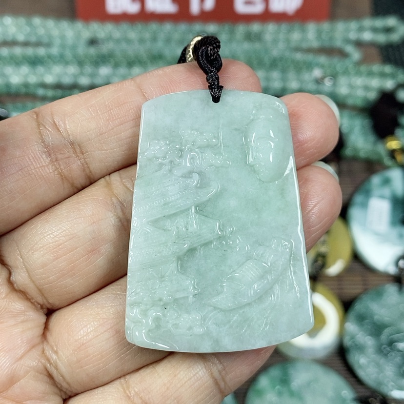 【闪购商品】翡翠颈饰未镶嵌玉吊坠翡翠玉佛观山水