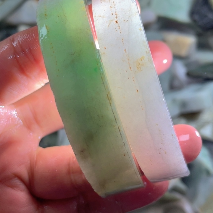 翡翠吊坠(不含链)未镶嵌天然翡翠边角料