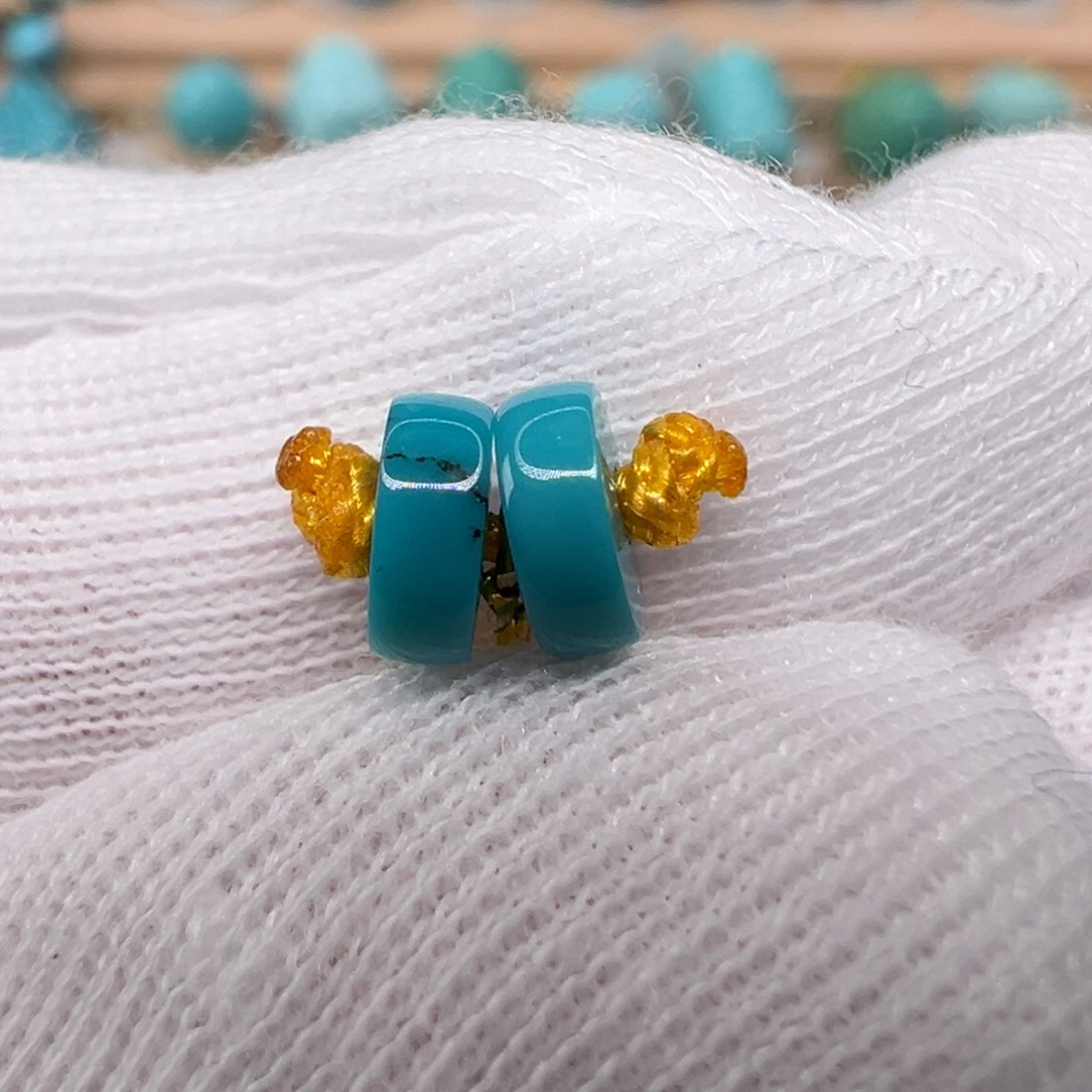 绿松石配饰未镶嵌