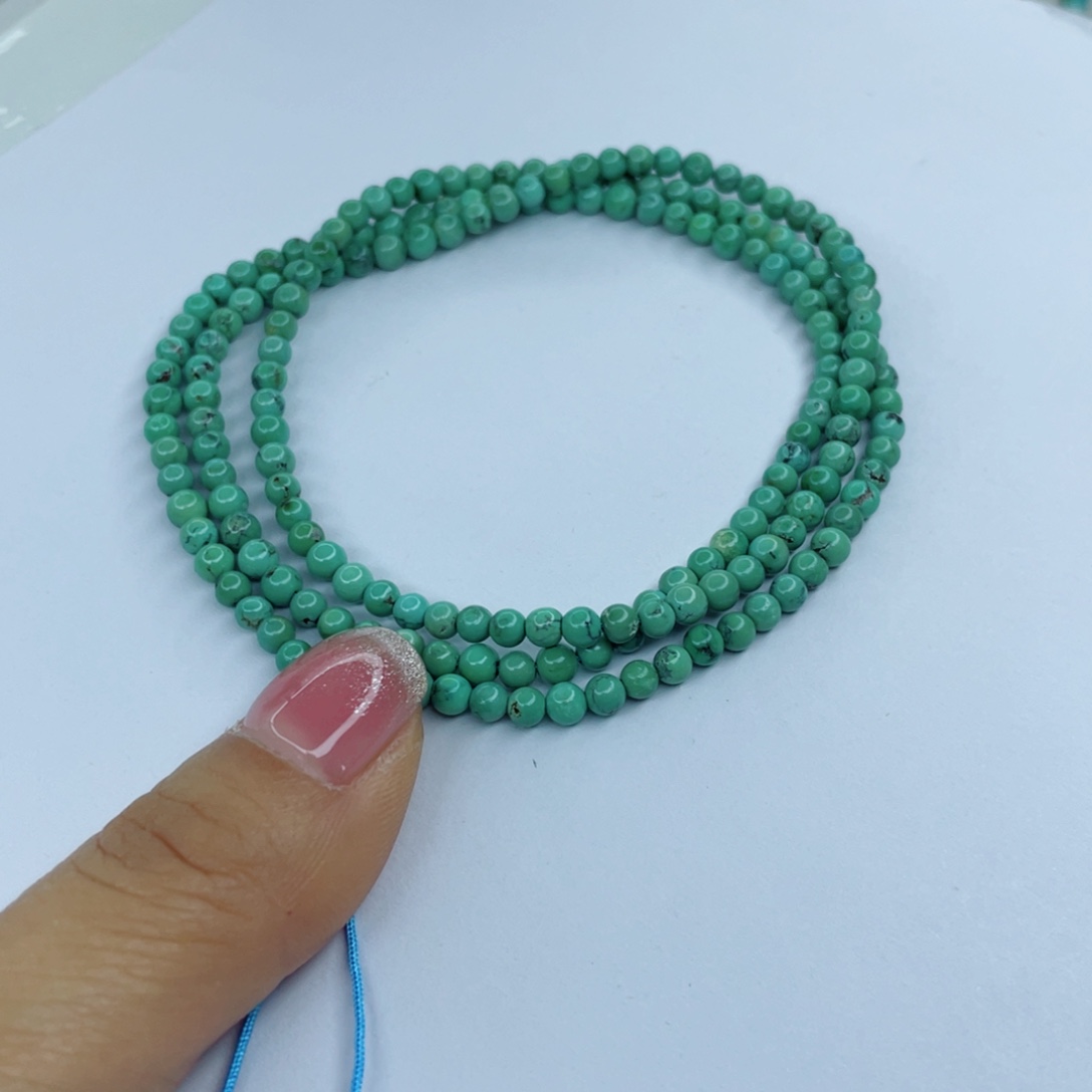 绿松石颈饰未镶嵌