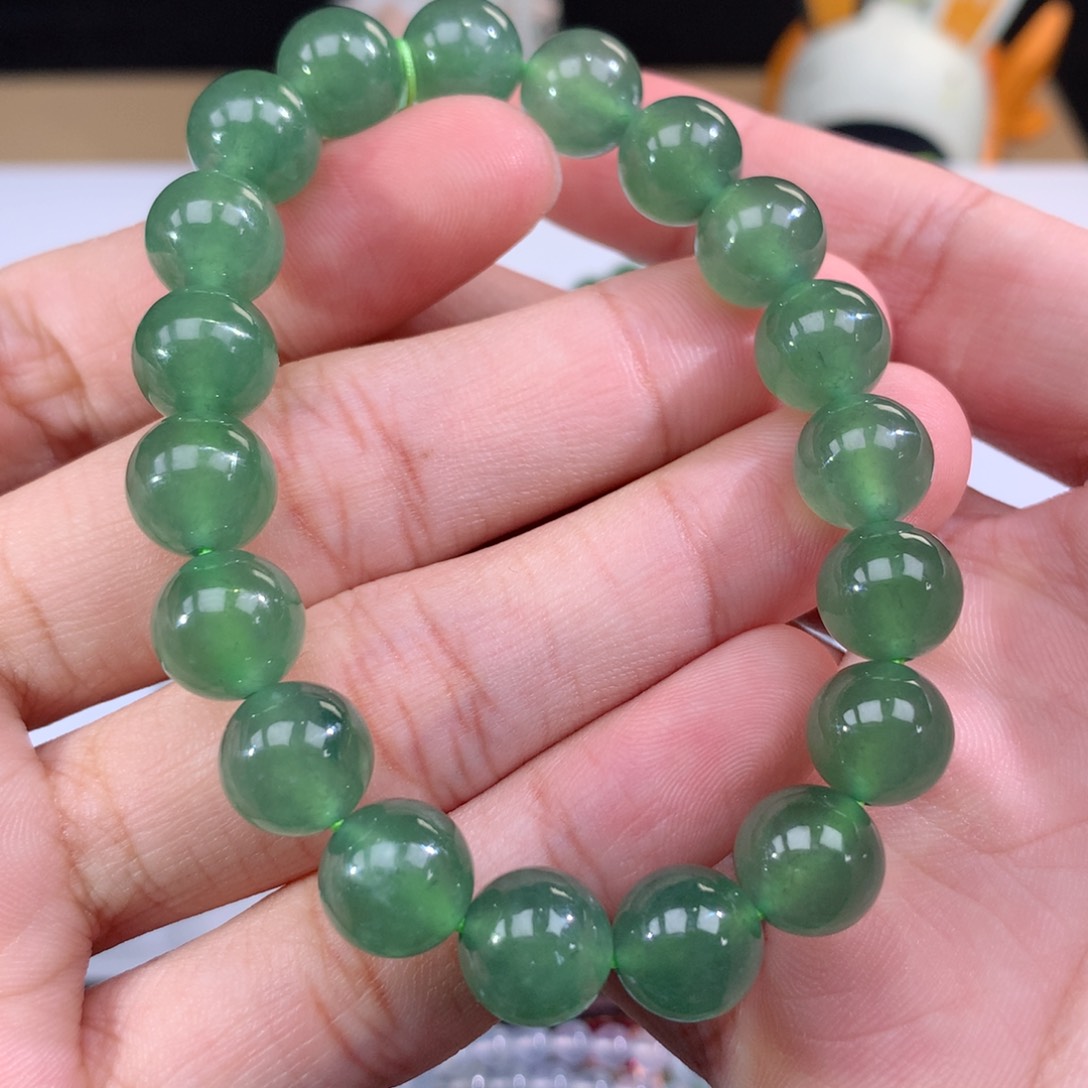 翡翠手链未镶嵌翡翠
